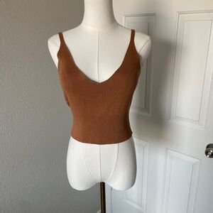 Monrow Ribbed V-Neck Cropped Tank Top — Rust Brown